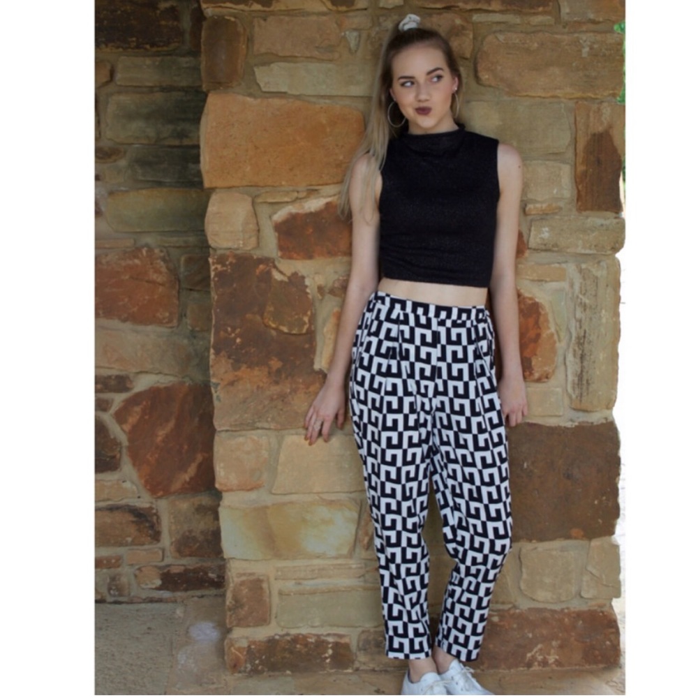 High wasted black and white pants